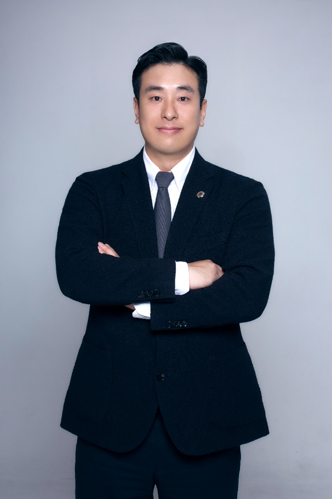 김전일탐정사무소 정기원 대표 탐정